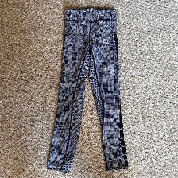 lululemon athletica Pants - Lululemon Wild and Free tight